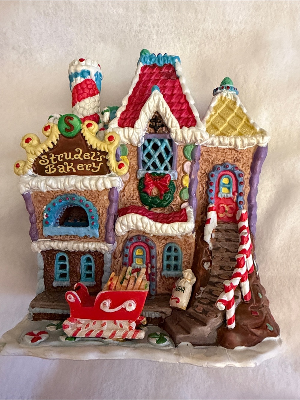 Lemax Sugar N Spice Strudel’s Bakery Gingerbread House 2005.